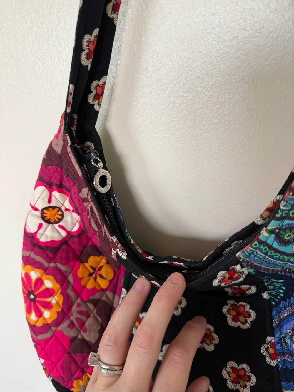 VERA BRADLEY Vintage Retired Pirouette Carnaby Blue Rhapsody Patchwork Hobo Bag